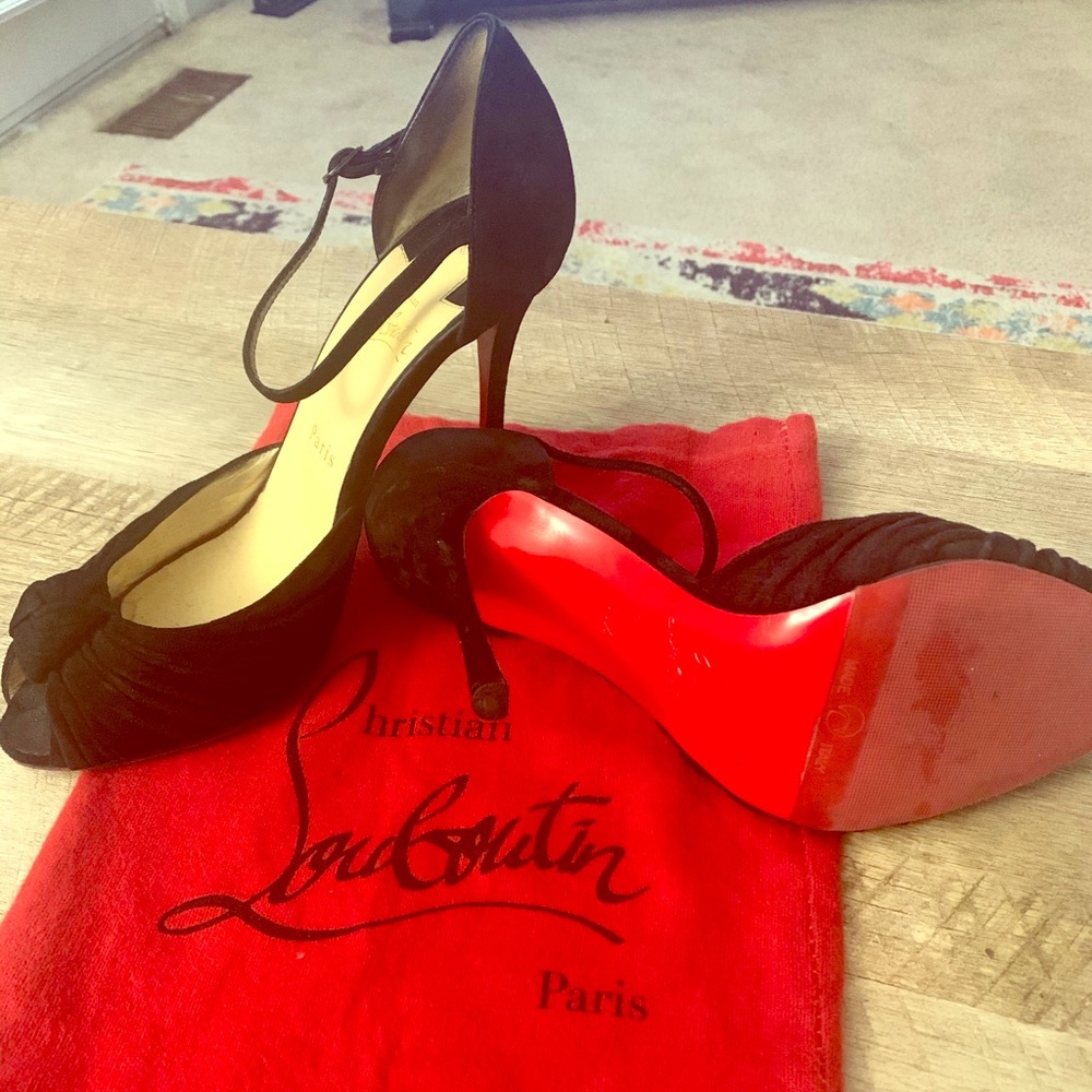 Christian Louboutin Pump